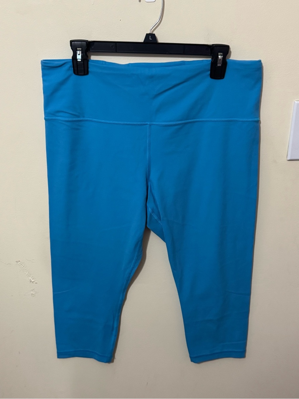 Athleta Teal Capri Leggings